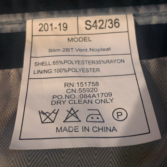 FREE pocket square with purchase Men’s  navy 2 piece slim fit suit - Picture 3 of 3